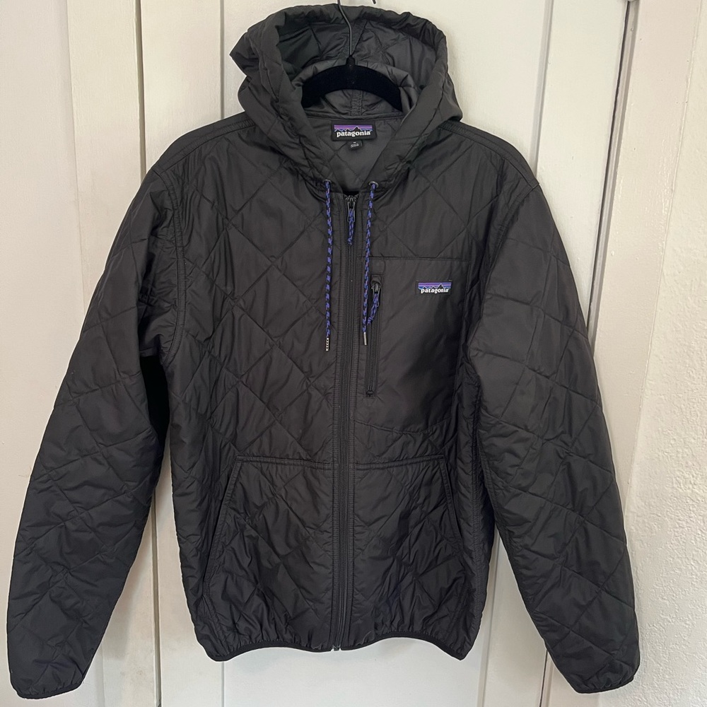 Patagonia Quilted Bomber Jacket Black Medium